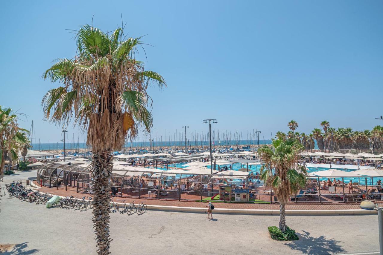 Olive Baywatch Hotel Tel Aviv Exterior photo