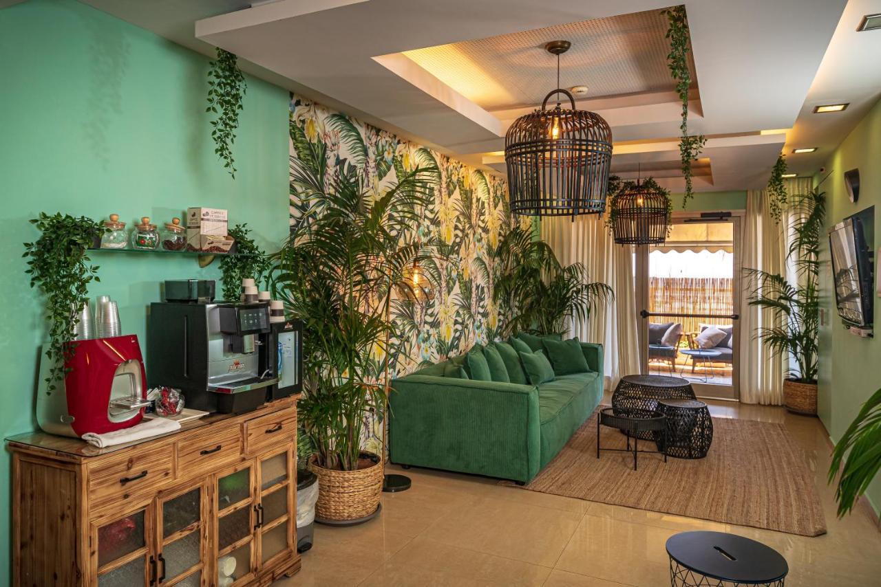 Olive Baywatch Hotel Tel Aviv Exterior photo